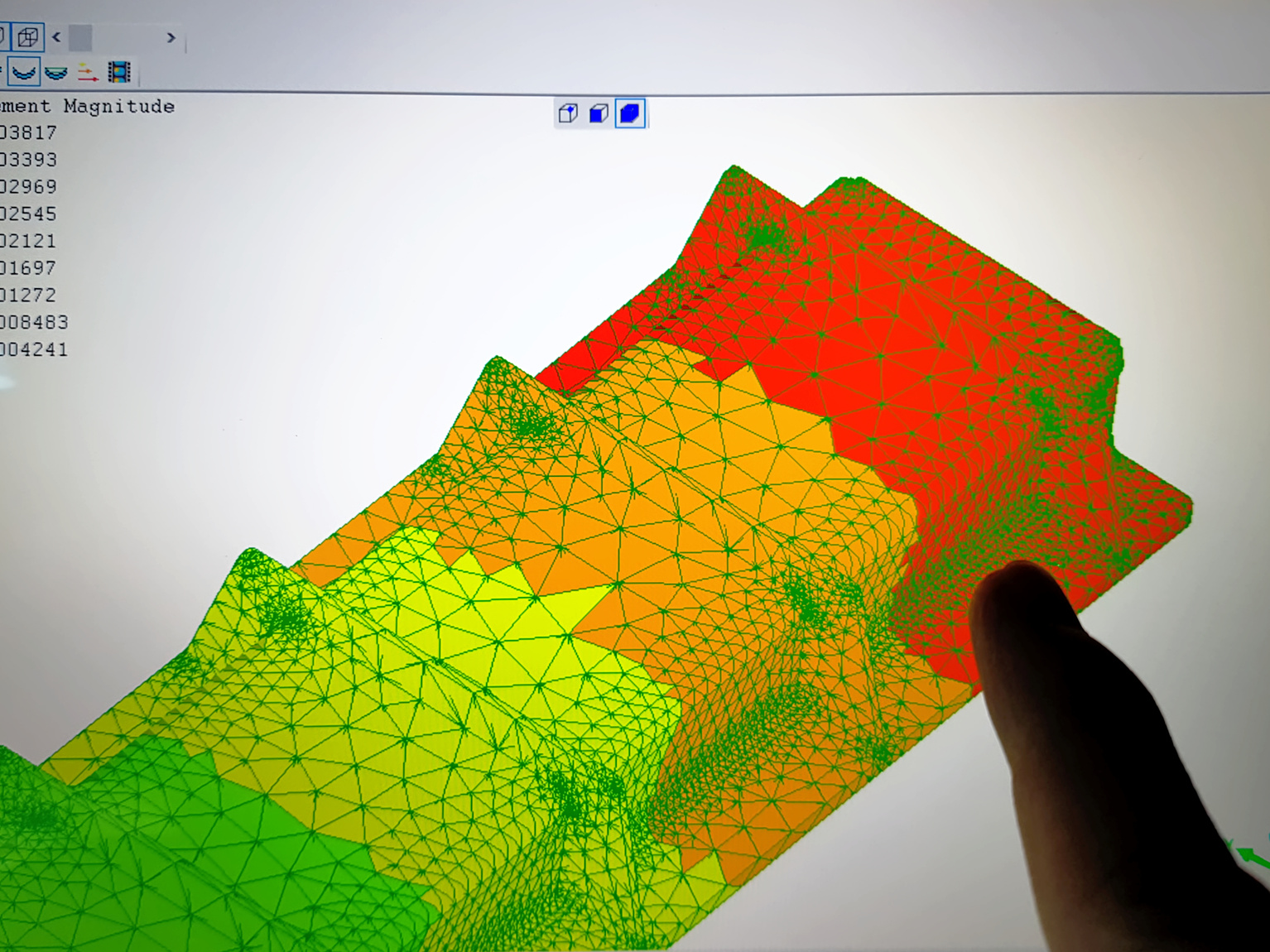 Számítógépes szimuláció
VEM
FEM
Végeselem analízis
szilárdságtani szimulációk
hőtani szimulációk
áramlástani szimulációk